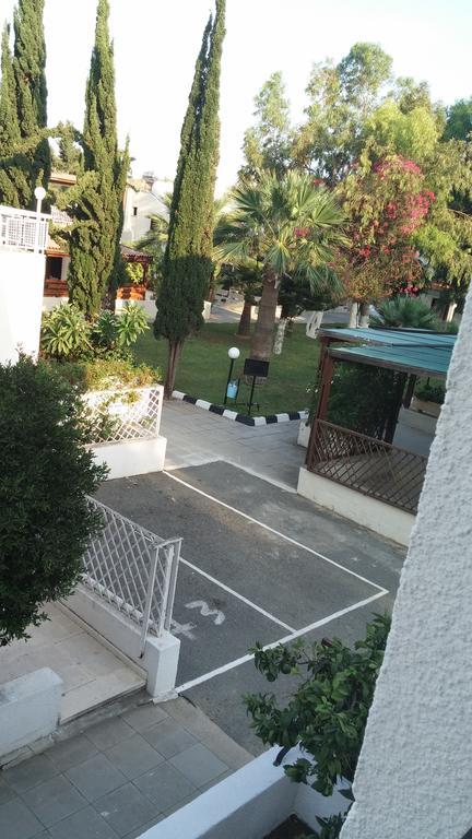 Miltos Beach House Larnaca Esterno foto